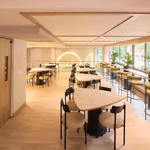 4* Hotel Lincoln