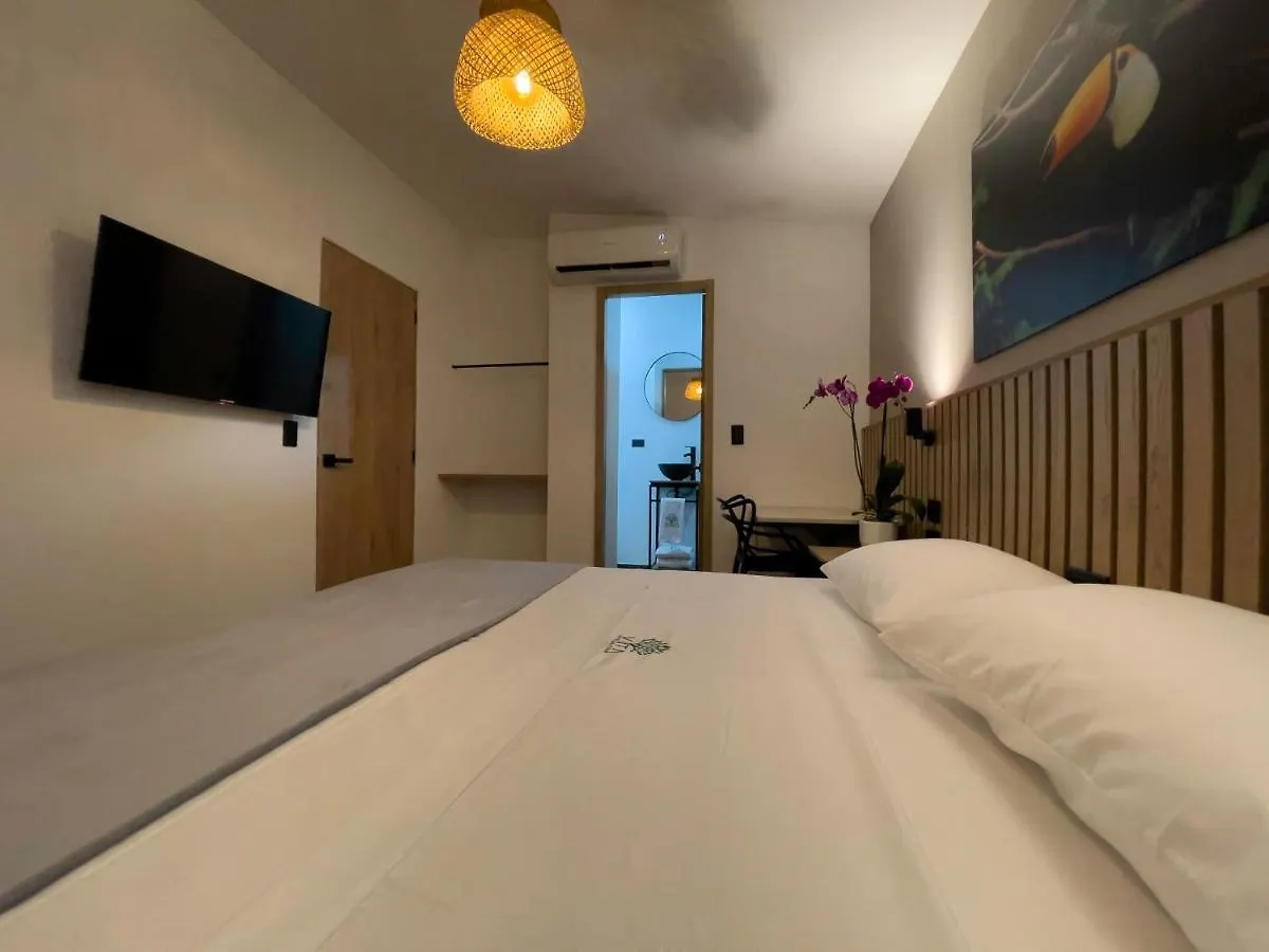 Vita Hotel Boutique Medellin 0*,  Colombia